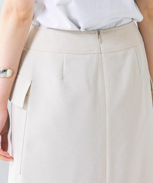 URBAN RESEARCH ROSSO WOMEN（アーバンリサーチ　ロッソ）の「フロントタックポケットタイトスカート（スカート・レディース・チャコールグレー/チェック/ライトベージュ・38/36）」の17枚目の写真
