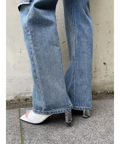 ENVYM（アンビー）の「スクエアトゥーヒールサンダル（サンダル・レディース・ホワイト/ブラック/ベージュ・23.5cm/24.5cm/22.5cm）」の12枚目の写真