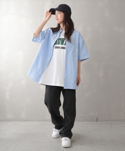 SPINNS（スピンズ）の「【ゆるシルエット】ワンポイント刺繍 オーバーサイズシャツ（シャツ/ブラウス・レディース・ピンク/オフホワイト/グリーン/ブルー・ONESIZE）」の10枚目の写真