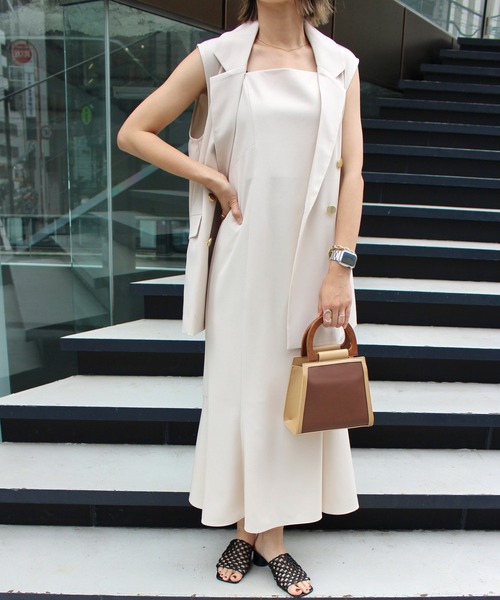 MLI'A(エムリア)の「金ボタンジレ(セットアップ対応)(ベスト・レディース・ブラック/ネイビー/アイボリー/ライトブラウン・M)」の9枚目の写真