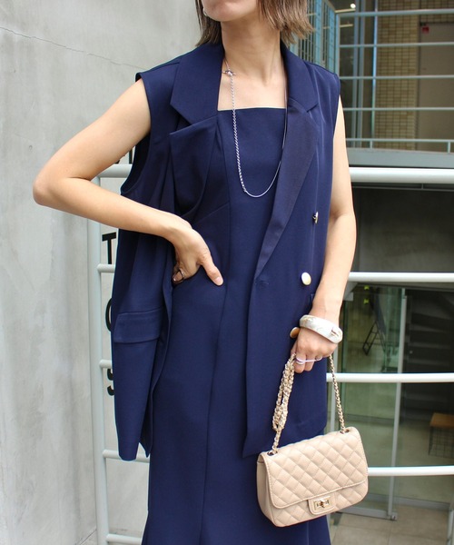 MLI'A(エムリア)の「金ボタンジレ(セットアップ対応)(ベスト・レディース・ブラック/ネイビー/アイボリー/ライトブラウン・M)」の12枚目の写真