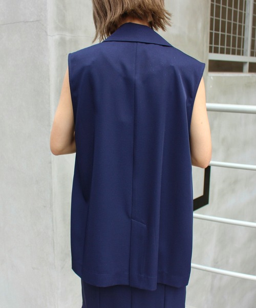 MLI'A(エムリア)の「金ボタンジレ(セットアップ対応)(ベスト・レディース・ブラック/ネイビー/アイボリー/ライトブラウン・M)」の8枚目の写真