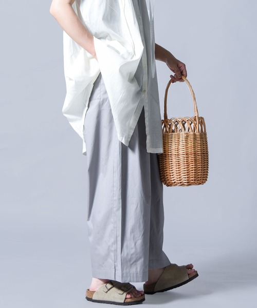 folka（フォルカ）の「【folka（フォルカ）】コクーンパンツ（チノパンツ・レディース・ライトグレー/ブラック/モカ・ONE SIZE）」の4枚目の写真