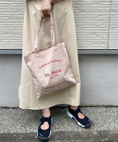 Loueme（ルエム）の「カラーロゴトートバッグ（トートバッグ・レディース・ブラック/パープル/ピンク/グリーン/アイボリー・FREE）」の5枚目の写真