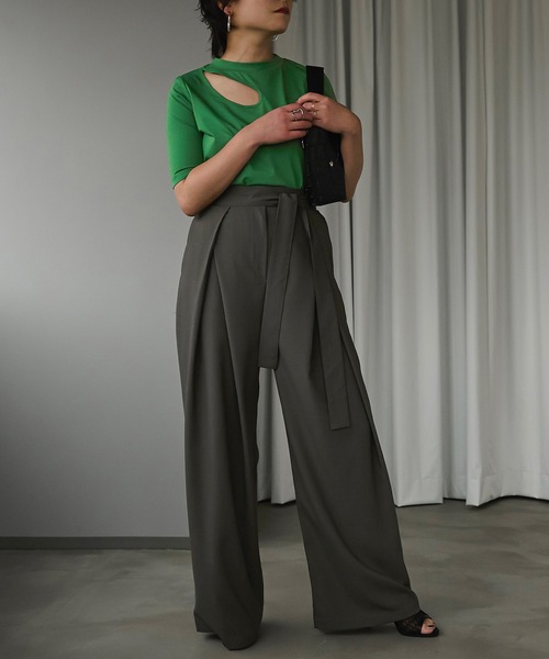 Ezick（エジック）の「コンマカットネックTEE（Tシャツ/カットソー・レディース・ライトホワイト/ブラック/グリーン・FREE）」の17枚目の写真