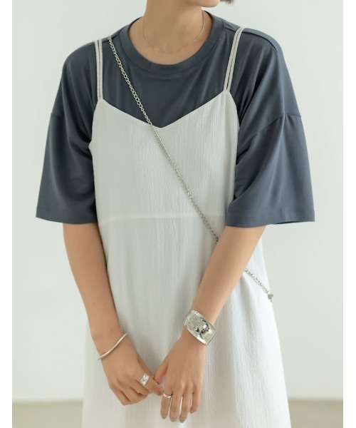 Re:EDIT（リエディ）の「[接触冷感]オーバーサイズとろみTシャツ（Tシャツ/カットソー・レディース・ホワイト/オレンジ/グリーン/スミクロ/グレイッシュベージュ・MEDIUM/LARGE）」の3枚目の写真