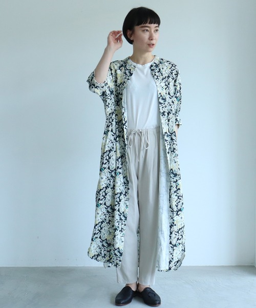 yuni（ユニ　）の「●Ramie/Linen nostalgic flower print  ワンピース（ワンピース・レディース・イエロー/ブラック・FREE）」の14枚目の写真