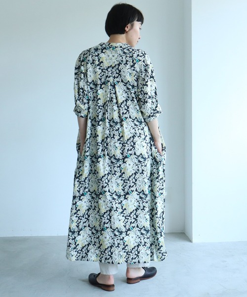 yuni（ユニ　）の「●Ramie/Linen nostalgic flower print  ワンピース（ワンピース・レディース・イエロー/ブラック・FREE）」の16枚目の写真