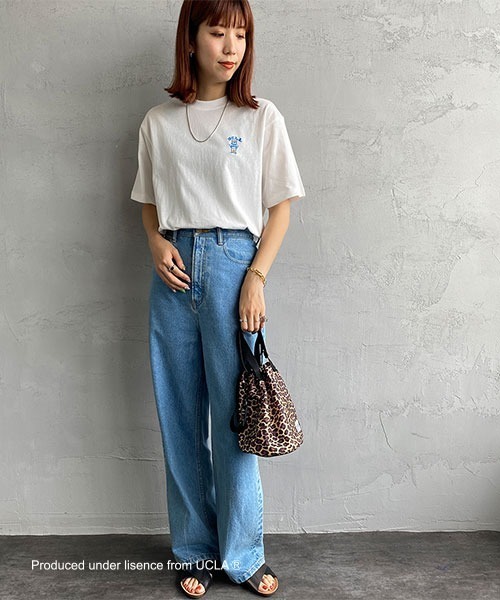 UCLA（ユーシーエルエー）の「【WEB限定】[UCLA/ユーシーエルエー] ワンポイント刺繍ロゴTシャツ（Tシャツ/カットソー・レディース・ホワイト/ネイビー/グリーン・M/L）」の5枚目の写真