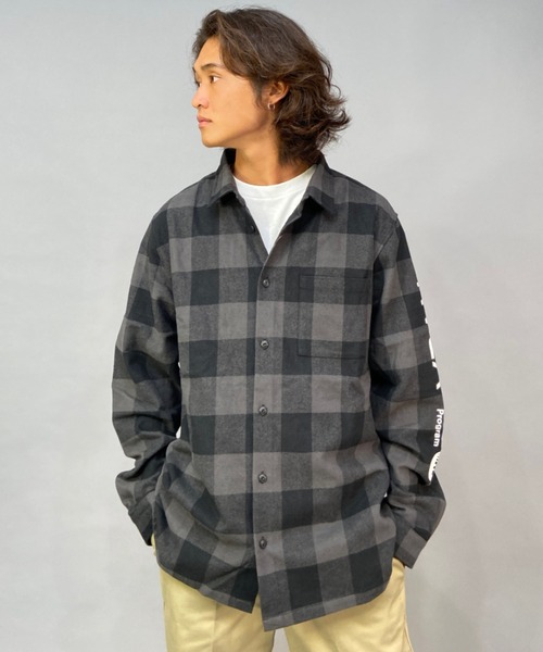 RVCA（ルーカ）の「RVCA/ルーカ チェック柄 バックプリントシャツ BC042-142（シャツ/ブラウス・メンズ・ホワイト/ブラック/グレー・S/M/L）」の16枚目の写真