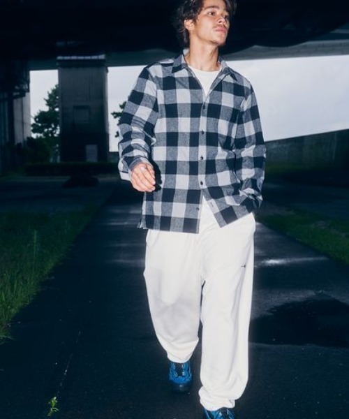 RVCA（ルーカ）の「RVCA/ルーカ チェック柄 バックプリントシャツ BC042-142（シャツ/ブラウス・メンズ・ホワイト/ブラック/グレー・S/M/L）」の9枚目の写真