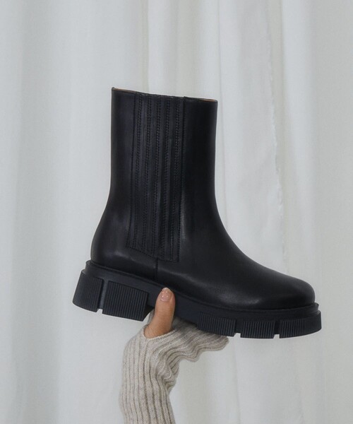 Firsthand（ファーストハンド）の「ATELIER BRUGGE/アトリエブルージュ レザー サイドゴア ショートブーツ（ブーツ・レディース・ブラック・S/M/L）」の21枚目の写真