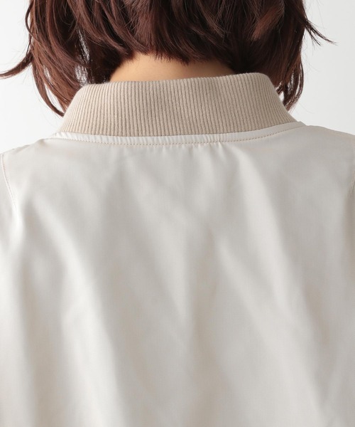 GLOBAL WORK(グローバルワーク)の「軽やか撥水MA-1/295888(MA-1・レディース・アイボリー/ブラック/モカ・MEDIUM/LARGE)」の7枚目の写真