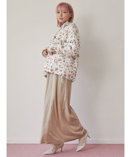 merry jenny（メリージェニー）の「floralベロアキルトジャケット（ナイロンジャケット・レディース・オフホワイト/ブラック・FREE）」の8枚目の写真