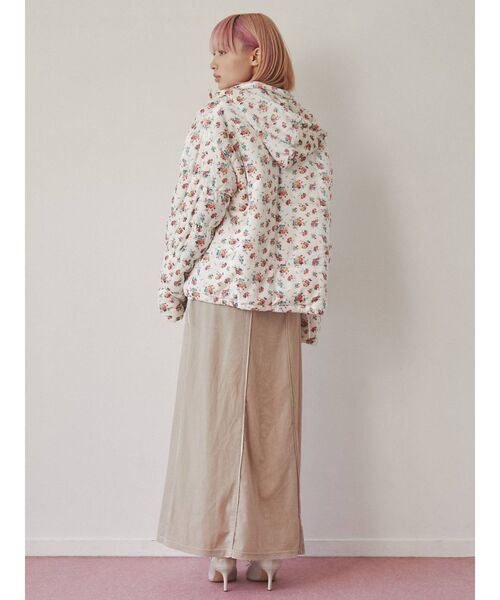 merry jenny（メリージェニー）の「floralベロアキルトジャケット（ナイロンジャケット・レディース・オフホワイト/ブラック・FREE）」の12枚目の写真