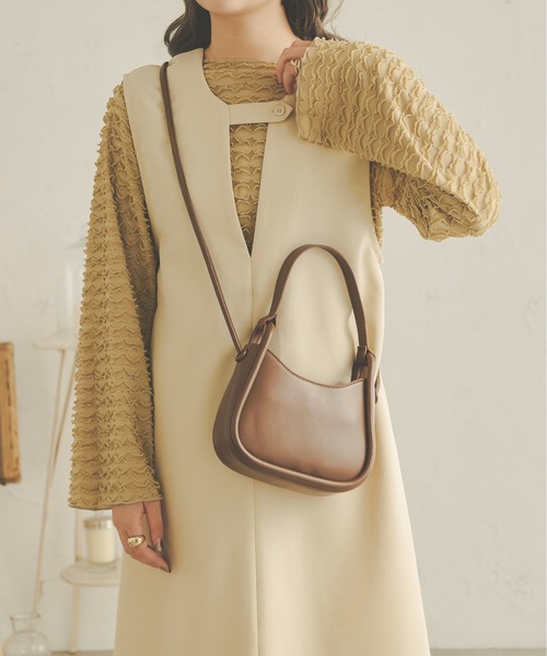 Ambre Neige（アンブルネージュ）の「【新色追加】クシュクシュメロートップス／WEB/EC限定商品（Tシャツ/カットソー・レディース・ブラック/ベージュ/アイボリー・FREE）」の14枚目の写真