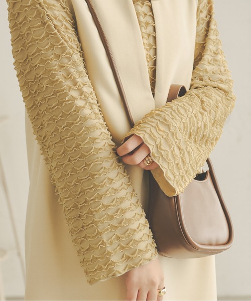 Ambre Neige（アンブルネージュ）の「【新色追加】クシュクシュメロートップス／WEB/EC限定商品（Tシャツ/カットソー・レディース・ブラック/ベージュ/アイボリー・FREE）」の8枚目の写真