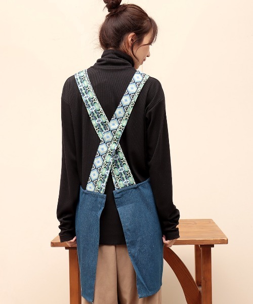 チチカカ（チチカカ）の「ネイティブデニムエプロン（エプロン・レディース・ブルー/ネイビー・FREE）」の5枚目の写真