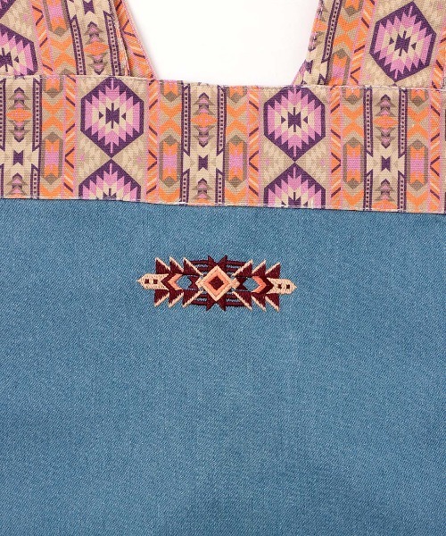 チチカカ（チチカカ）の「ネイティブデニムエプロン（エプロン・レディース・ブルー/ネイビー・FREE）」の13枚目の写真