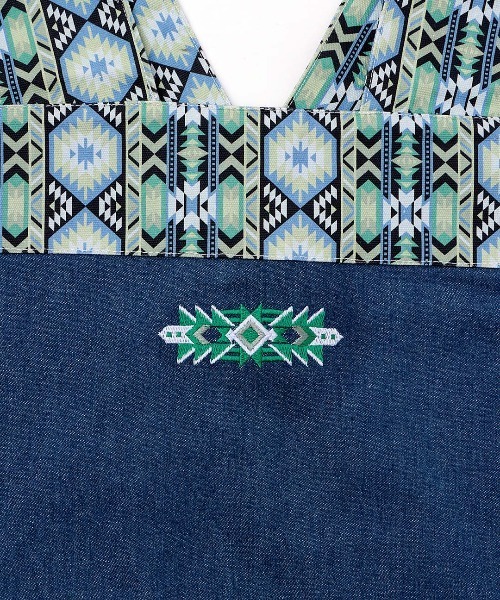 チチカカ（チチカカ）の「ネイティブデニムエプロン（エプロン・レディース・ブルー/ネイビー・FREE）」の14枚目の写真