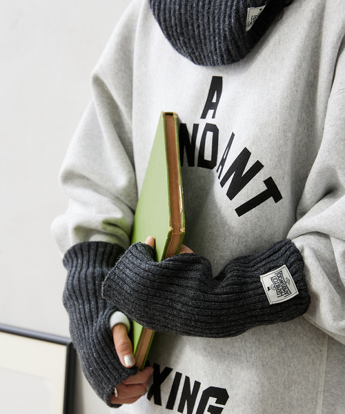 JOURNAL STANDARD relume（ジャーナルスタンダード　レリューム）の「HAMILTON WOOL HAND WARMER（手袋・メンズ・グレー/キャメル/ブラック系その他・FREE）」の2枚目の写真