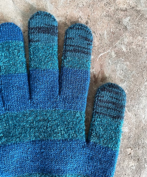 EVOLG（エヴォログ）の「EVOLG エヴォログ: MC.ｖ2　スマホ対応 メンズ　レディース　ユニセックス　ボーダー手袋（手袋・レディース・ブルー/ブラック/ネイビー/ベージュ/レッド・FREE）」の10枚目の写真