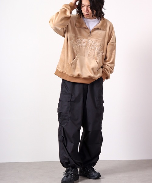 A.T,C in the attic homme(エーティーシーインジアティックオム)の「アーチロゴ マイクロスエード スタンド ハーフZIPトレーナー 2022AW(スウェット・メンズ・ブラック/ベージュ/オフホワイト・L/M)」の8枚目の写真