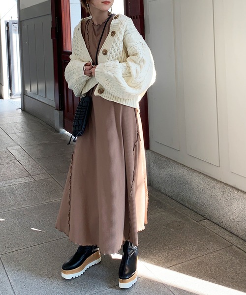 メローポイントフレアワンピース（ワンピース）｜Isn't She?（イズントシー）