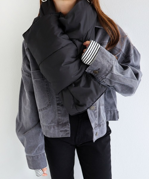 andme(アンドミー)の「中綿ダウンボリュームマフラー(マフラー・レディース・ブラック/ベージュ/オフホワイト/ブルー・F(M))」の22枚目の写真