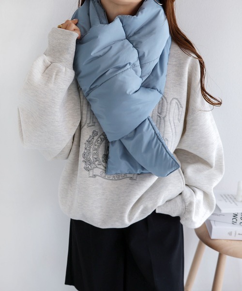 andme(アンドミー)の「中綿ダウンボリュームマフラー(マフラー・レディース・ブラック/ベージュ/オフホワイト/ブルー・F(M))」の16枚目の写真