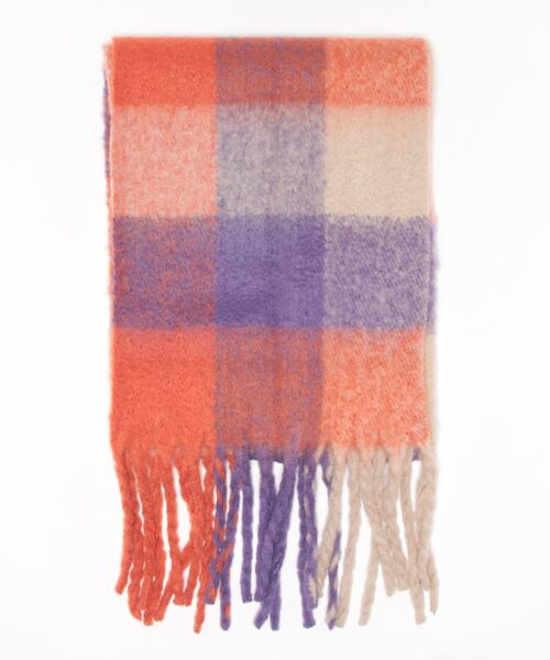 OLD BETTY'S（オールドベティーズ）の「ふわふわボリュームブロックチェックマフラー（マフラー・レディース・ピンク/オレンジ/ブルー/ブラウン/イエロー/ネイビー/グリーン・ﾌﾘ-）」の8枚目の写真