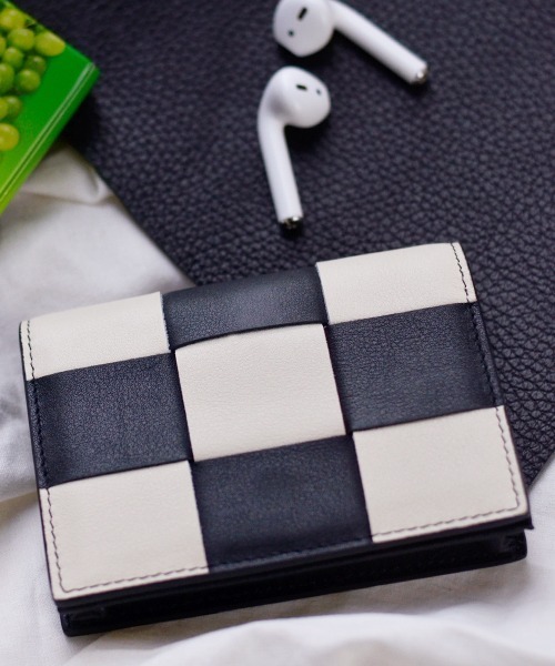 Fun & Daily（ファンアンドデイリー）の「F&D : Cow leather checker card case（名刺入れ・メンズ・ベージュ/ブラック・FREE）」の6枚目の写真