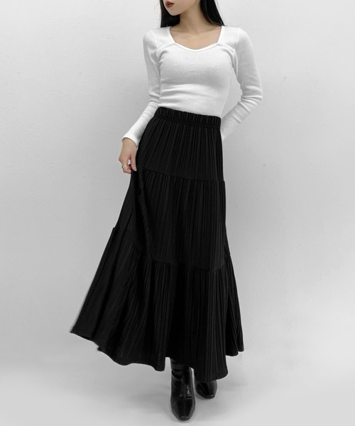 LVEU.(ラブユ.)の「【ZOZOTOWN限定】Tiered pleated long skirt / ティアードプリーツロングスカート(スカート・レディース・ブラック・FREE)」の2枚目の写真