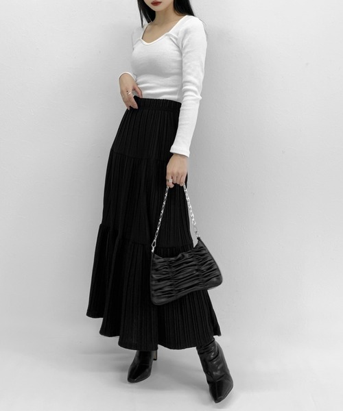 LVEU.(ラブユ.)の「【ZOZOTOWN限定】Tiered pleated long skirt / ティアードプリーツロングスカート(スカート・レディース・ブラック・FREE)」の10枚目の写真