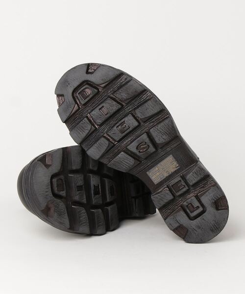 DIESEL(ディーゼル)の「メンズ カウレザー エラスティック チェルシーブーツ(ブーツ・メンズ・ブラック・44/43/42/41/40)」の4枚目の写真