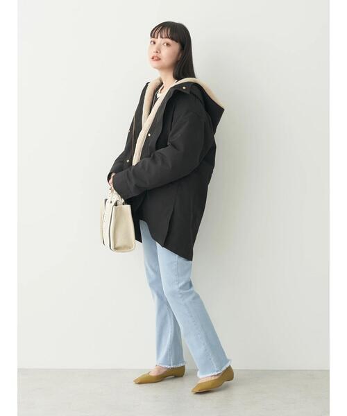 earth music&ecology(アースミュージックアンドエコロジー)の「フリンジデニムフレアパンツ(デニムパンツ・レディース・ライトインディゴブルー/ブルー系その他5・S/M)」の16枚目の写真