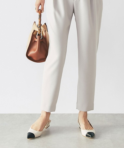 RIVE DROITE(リヴドロワ)の「つま先のバイカラーで華やかな足元に/バイカラーパンプス(パンプス・レディース・オフホワイト/ベージュ・S/M/L)」の17枚目の写真