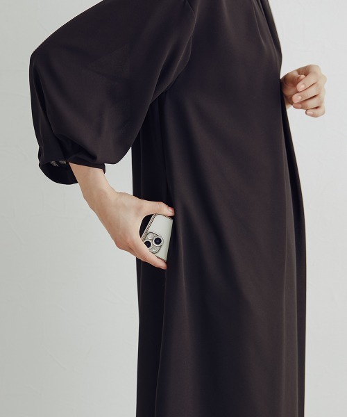 Neina（ネイナ）の「【喪服・礼服】＜Neina＞洗える防しわタックデザインワンピース＋ワイドパンツセットアップ＜大きいサイズ有＞（スーツセット・レディース・ブラック・3L/M/LL/L/5L/4L）」の12枚目の写真