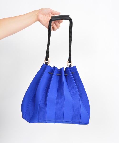 gomme（ゴム）の「プリーツバッグ（ハンドバッグ・レディース・グレー/ブルー/ブラック・FREE）」の6枚目の写真