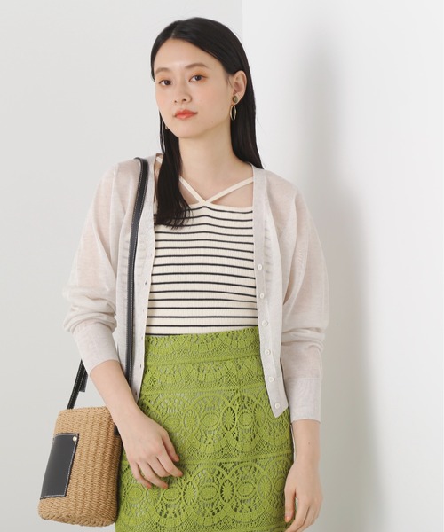 N.(N. Natural Beauty Basic)(エヌエヌナチュラルビューティーベーシック)の「◆レヴィータVカーディガン(カーディガン/ボレロ・レディース・オフホワイト/ブラック/モカ/ミント/ブラック系その他・MEDIUM)」の6枚目の写真