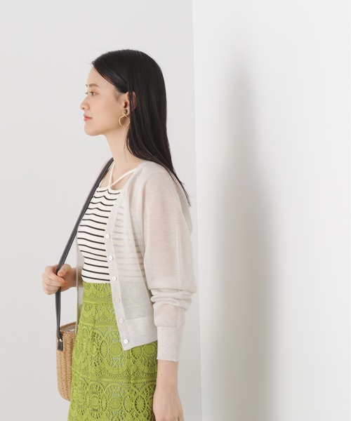 N.(N. Natural Beauty Basic)(エヌエヌナチュラルビューティーベーシック)の「◆レヴィータVカーディガン(カーディガン/ボレロ・レディース・オフホワイト/ブラック/モカ/ミント/ブラック系その他・MEDIUM)」の9枚目の写真