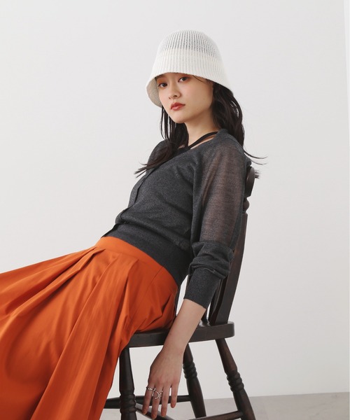 N.(N. Natural Beauty Basic)(エヌエヌナチュラルビューティーベーシック)の「◆レヴィータVカーディガン(カーディガン/ボレロ・レディース・オフホワイト/ブラック/モカ/ミント/ブラック系その他・MEDIUM)」の10枚目の写真