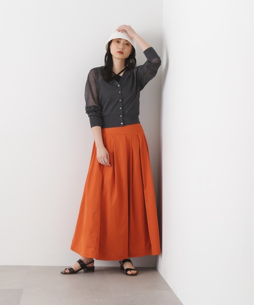 N.(N. Natural Beauty Basic)(エヌエヌナチュラルビューティーベーシック)の「◆レヴィータVカーディガン(カーディガン/ボレロ・レディース・オフホワイト/ブラック/モカ/ミント/ブラック系その他・MEDIUM)」の12枚目の写真