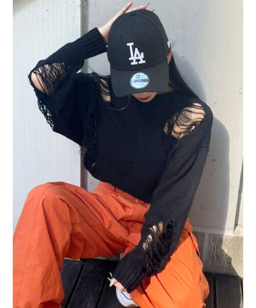 EVRIS（エヴリス）の「ダメージデザインニットトップス（ニット/セーター・レディース・ブルー/イエロー/ブラック・FREE）」の2枚目の写真