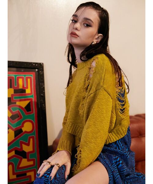 EVRIS（エヴリス）の「ダメージデザインニットトップス（ニット/セーター・レディース・ブルー/イエロー/ブラック・FREE）」の10枚目の写真