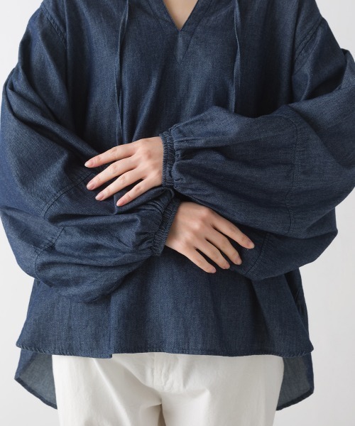 OMNES(オムネス)の「シャンブレー袖ボリュームスキッパー長袖シャツ(シャツ/ブラウス・レディース・ブルー系その他/インディゴブルー・FREE)」の3枚目の写真