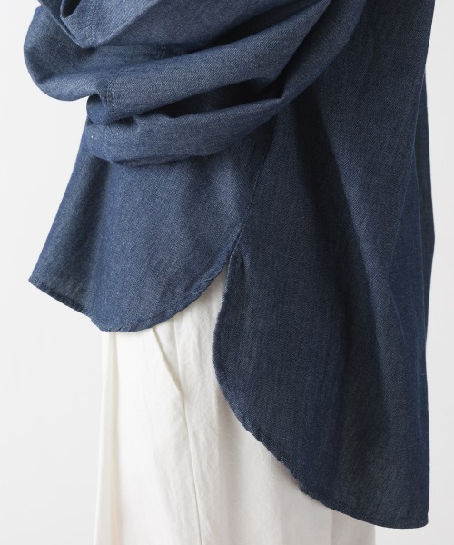 OMNES(オムネス)の「シャンブレー袖ボリュームスキッパー長袖シャツ(シャツ/ブラウス・レディース・ブルー系その他/インディゴブルー・FREE)」の6枚目の写真