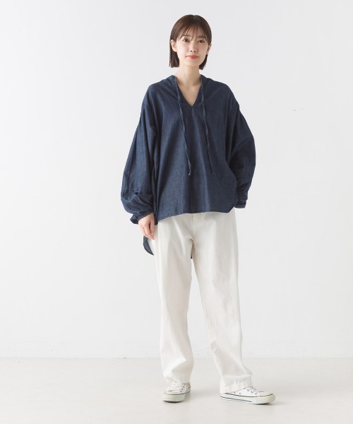 OMNES(オムネス)の「シャンブレー袖ボリュームスキッパー長袖シャツ(シャツ/ブラウス・レディース・ブルー系その他/インディゴブルー・FREE)」の16枚目の写真