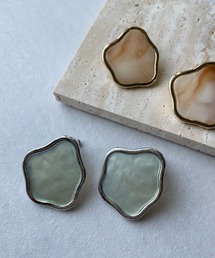 tone（トーン）の「【KuKuLu TOKYO】ニュアンス モチーフ メタル×アクリル ピアス（ピアス（両耳用））」