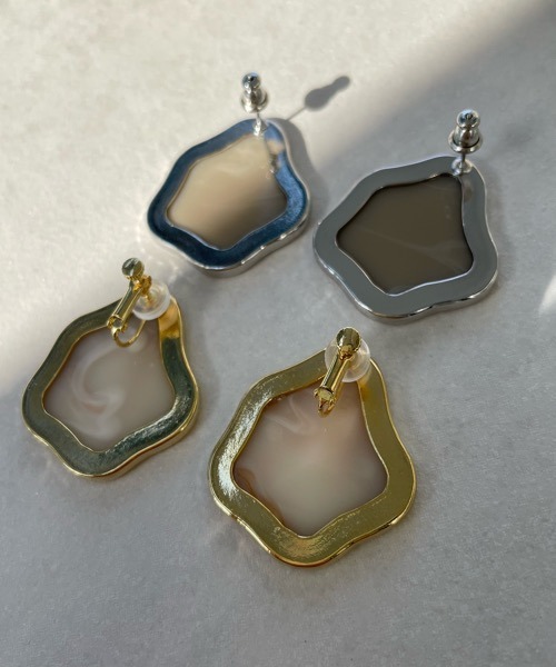 tone（トーン）の「【KuKuLu TOKYO】ニュアンス モチーフ メタル×アクリル ピアス（ピアス（両耳用）・レディース・グリーン系その他/ベージュ/ブラウン/グレー・FREE）」の9枚目の写真